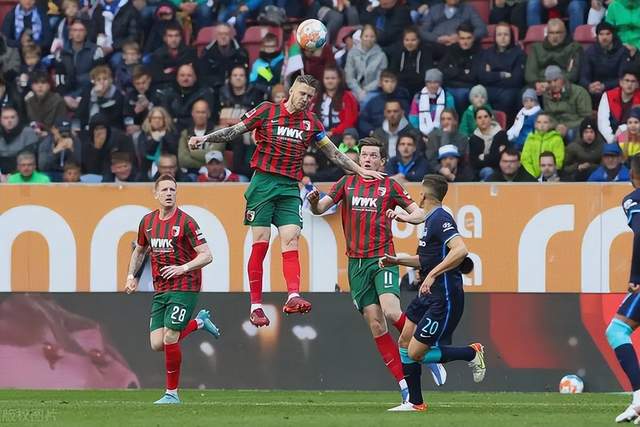 利拉德35+11雄鹿力克快船 鹈鹕轻取老鹰4连胜