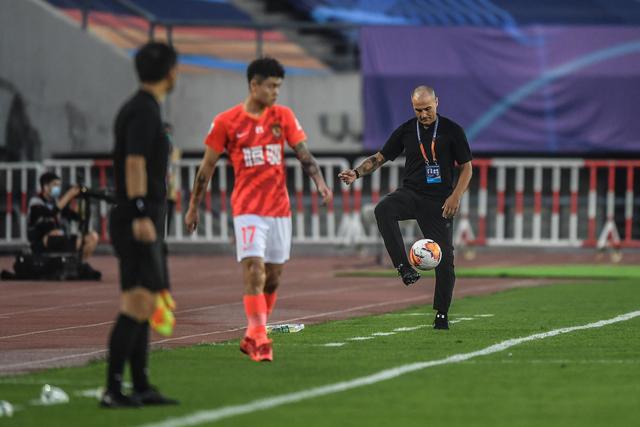 杨鸣重返辽篮出任主教练 合同期限为三年半